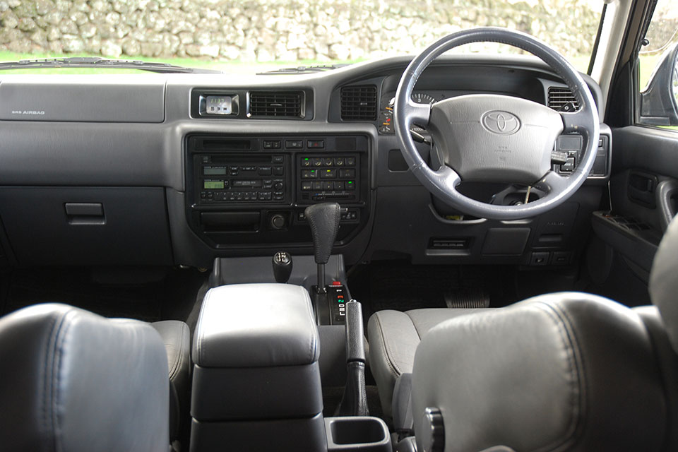 Toyota Landcruiser 1996 Interior