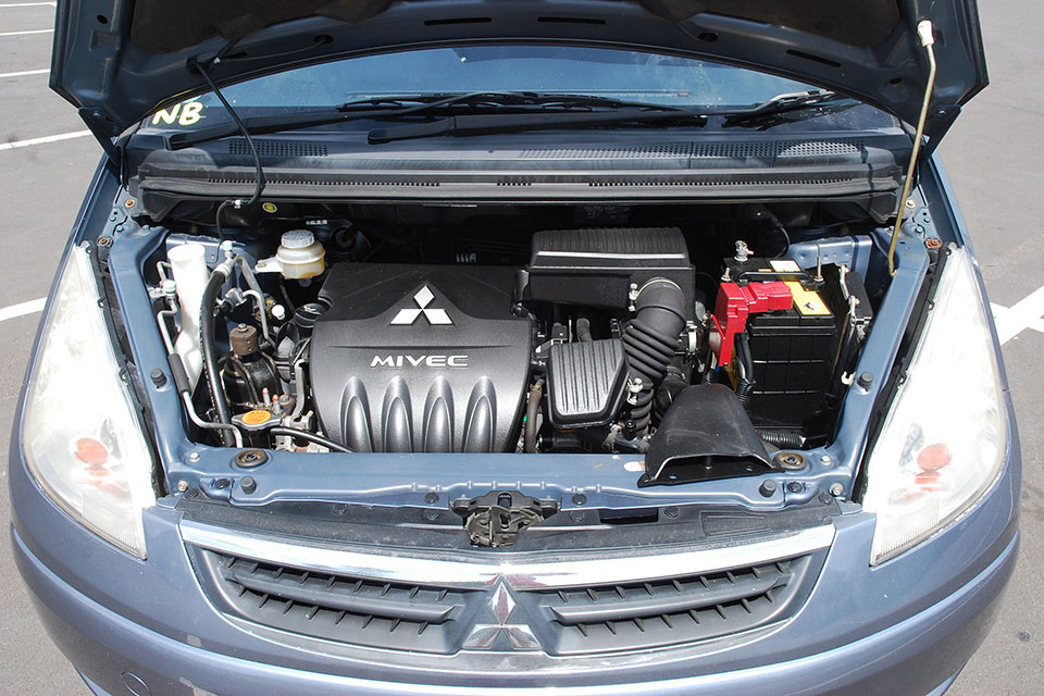 Mitsubishi Colt Plus Engine