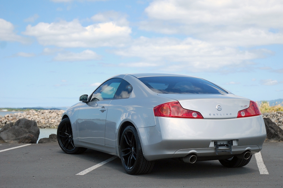 Nissan Skyline 350gt Rear