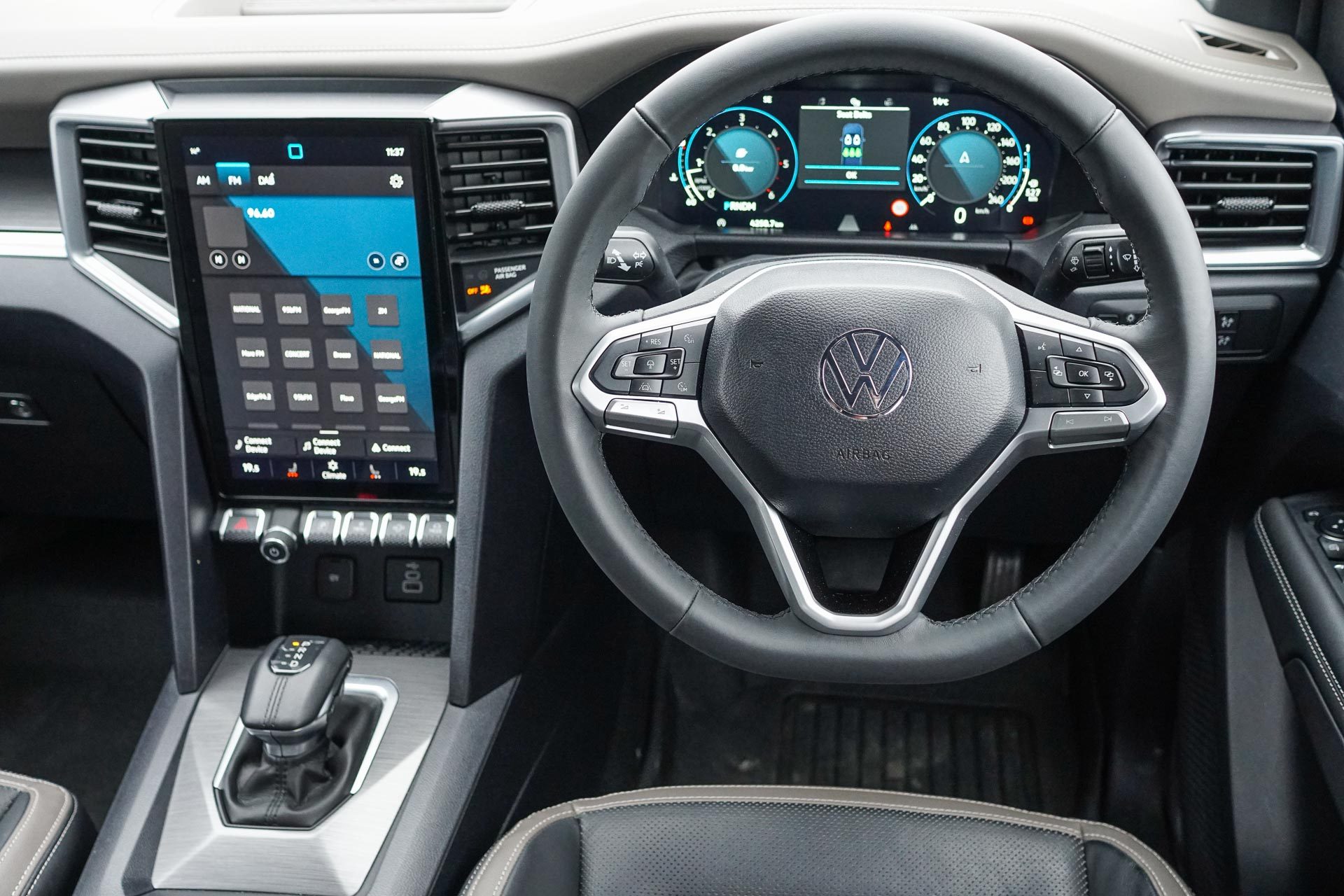 2023 Volkswagen Amarok Aventura steering wheel and infotainment screen