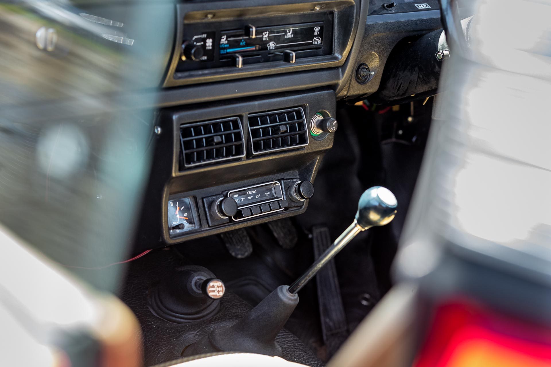 Subaru stereo cluster 