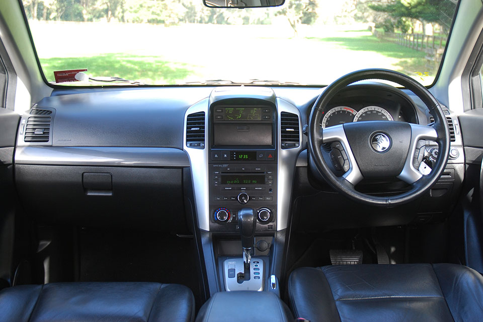 Holden Captiva 2009 Interior