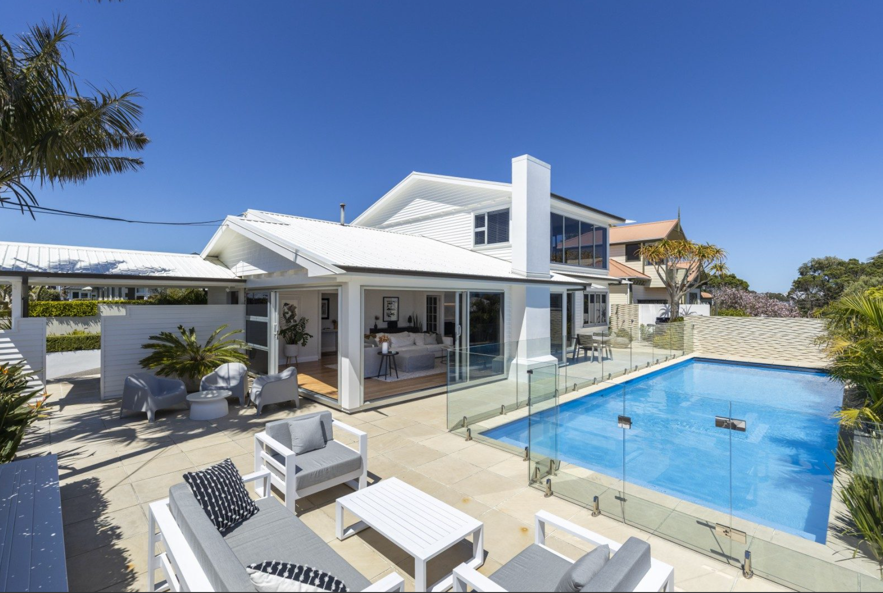 24 Nobs Line, Strandon, New Plymouth, Taranaki