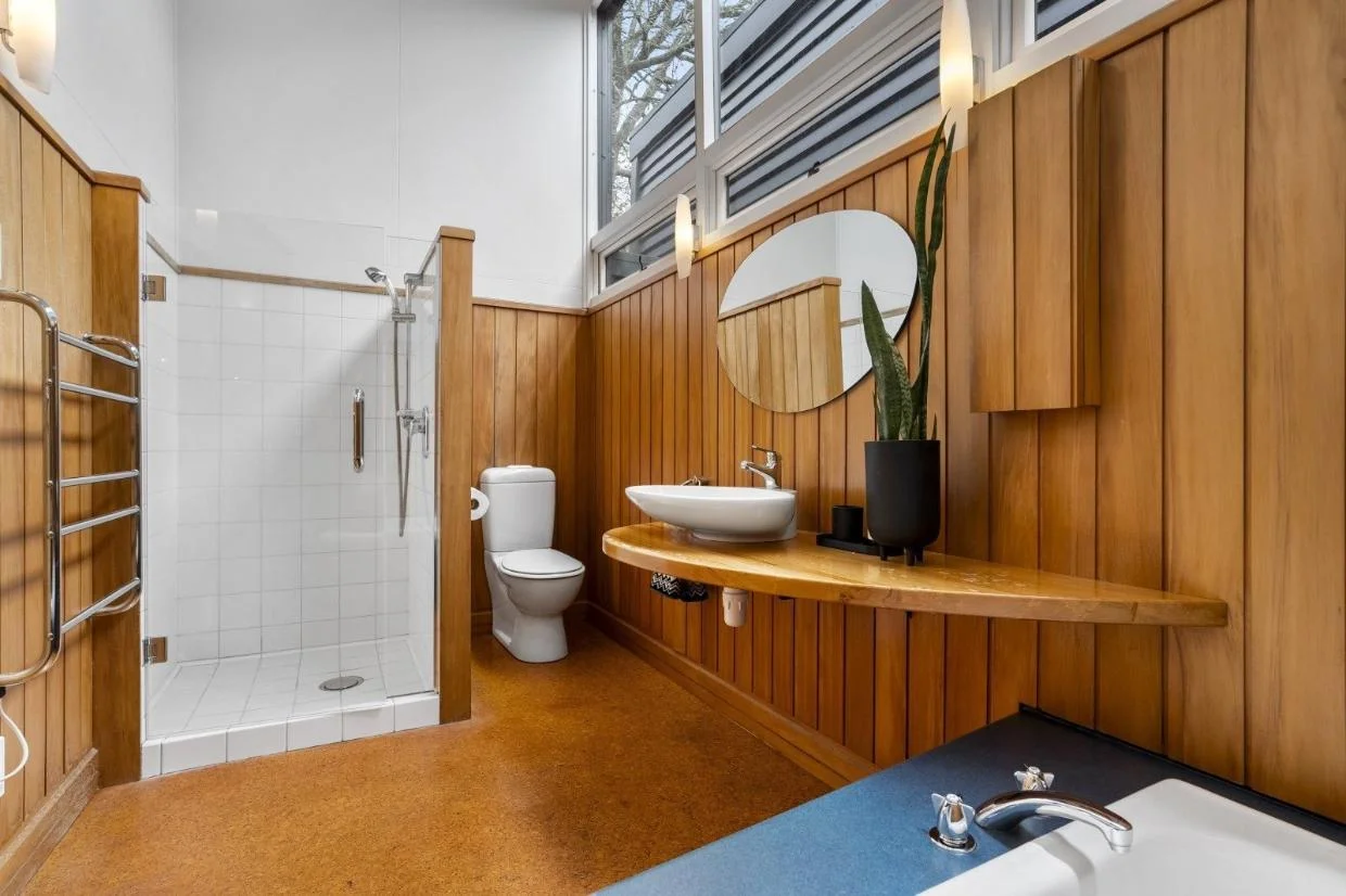 A classic wood panelled bathroom