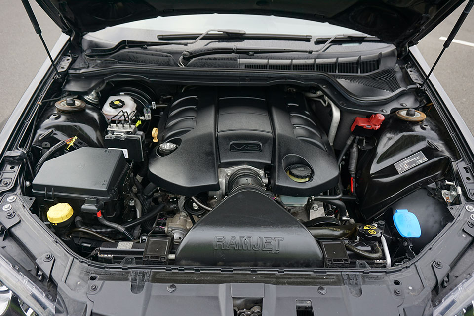 Holden Commodore 2012 Engine