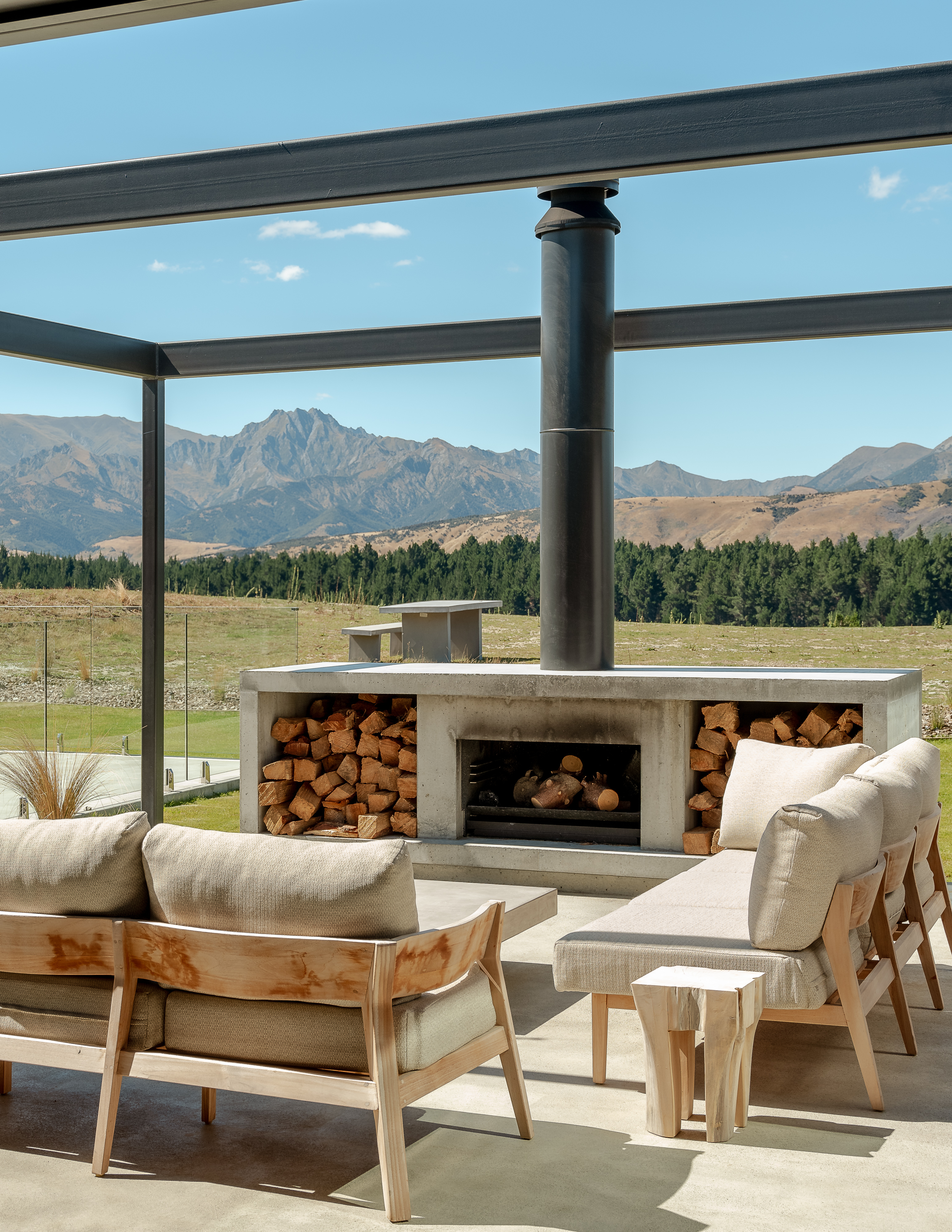 “The outdoor fire by our builder Hugh Bagley is such a drawcard,” says Alisha. “This summer, we’ve used the outdoor kitchen most nights, and there are heaters in this louvred area, so we hope to still be sitting out there with friends during winter too.”