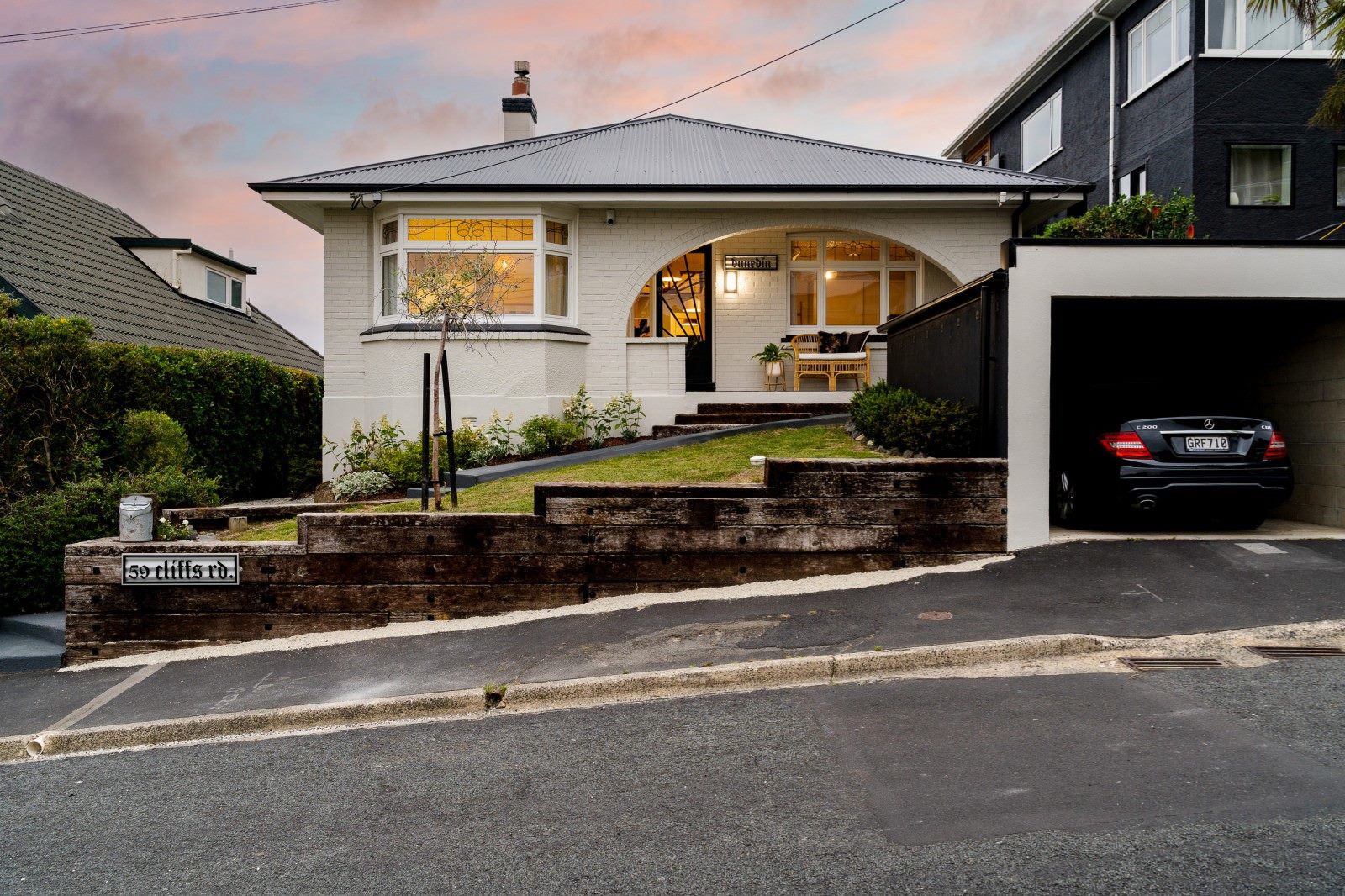 Property in Saint Clair, Dunedin.