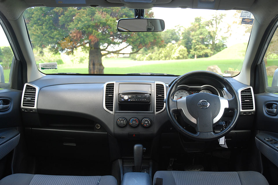 Nissan Wingroad 2011 Interior