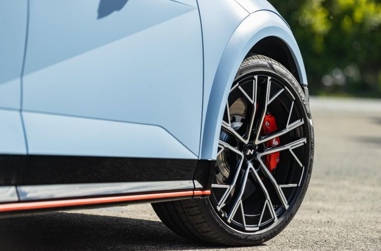 2024 Hyundai IONIQ 5 N front wheel close up