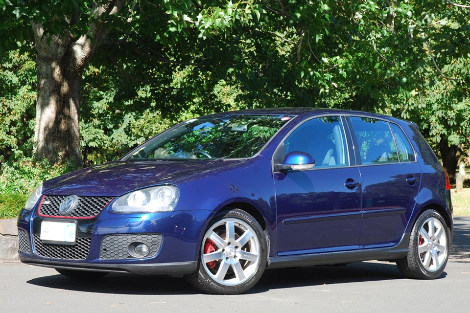 Volkswagen Golf GTi Front