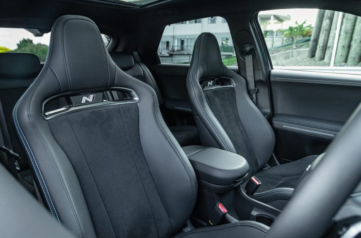 2024 Hyundai IONIQ 5 N front seats