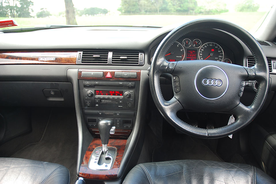 Audi A6 2002 Interior