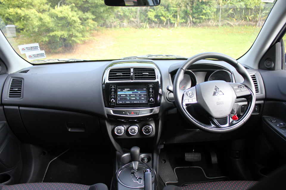 Mitsubishi ASX 2017 Interior