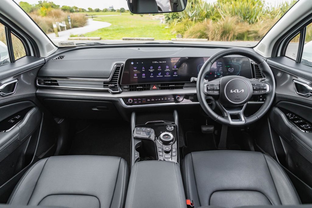  Kia-Sportage-wide-interior-view