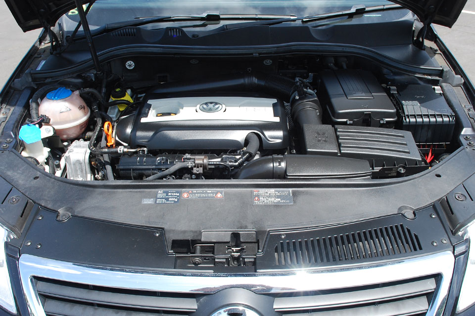 Volkswagen Passat 2008 Engine