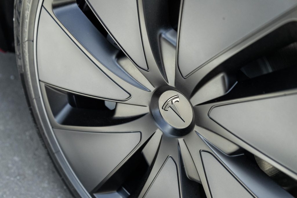 Tesla Model 3 RWD facelift wheel detail