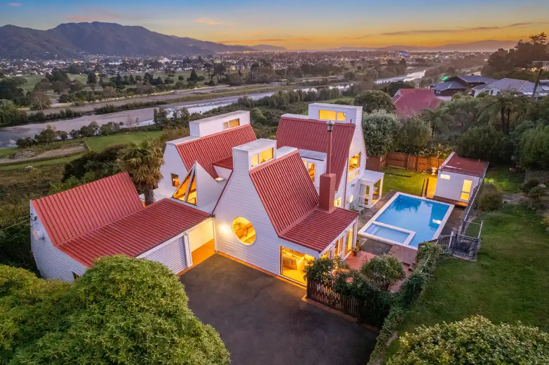 Peek inside this 'alien spaceship' that became a family's forever home