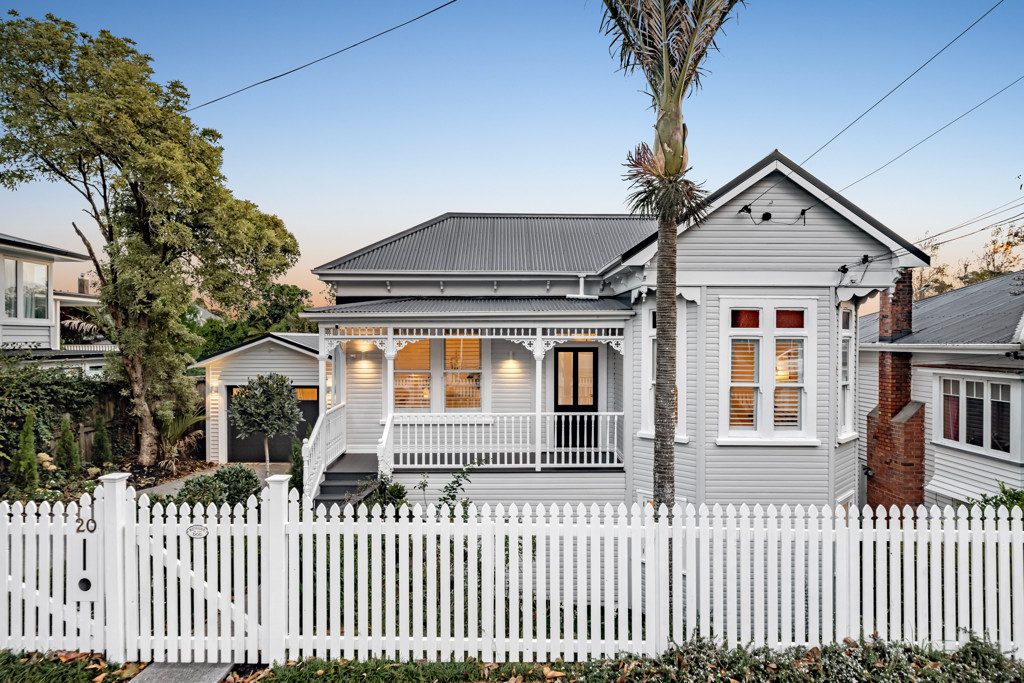 The character classic, New Zealand villas