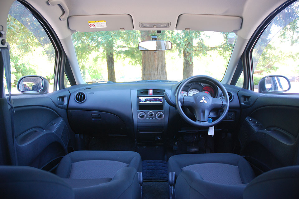 Mitsubishi Colt 2010 Interior