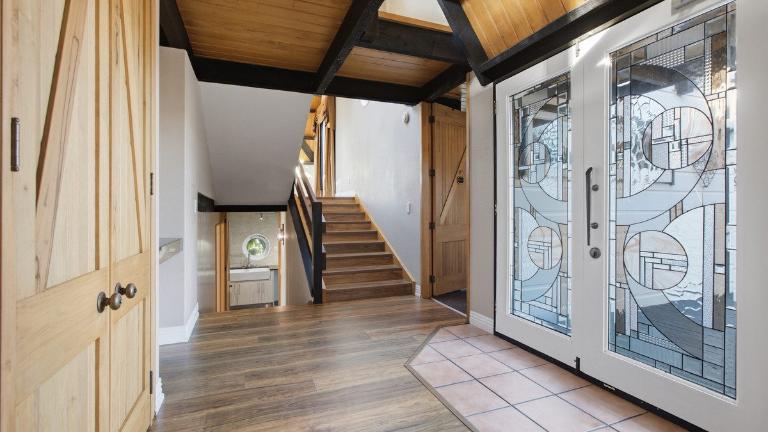 Indoor interior design with oak 
