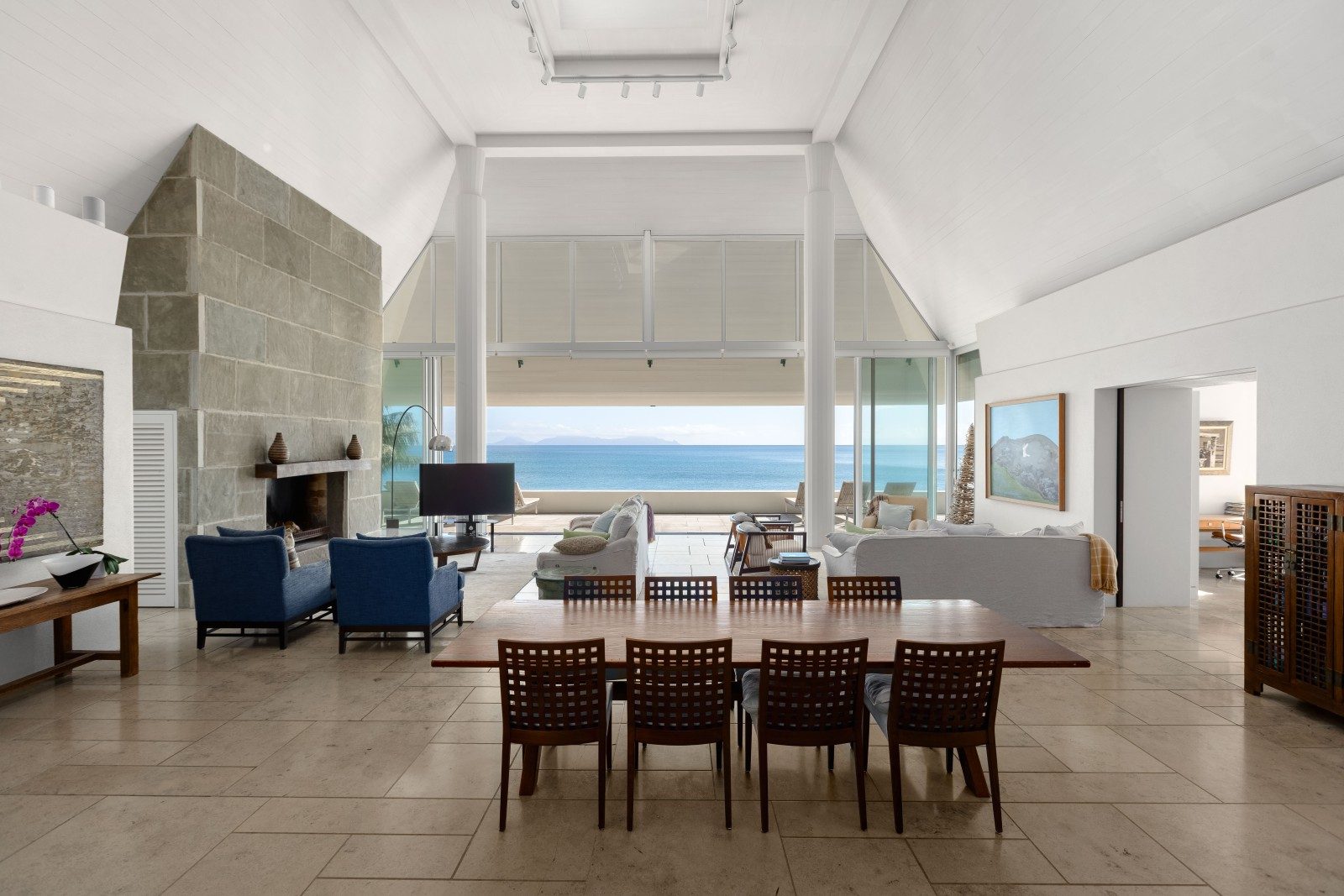 A place of complete privacy, this exceptional estate sits elevated above Andersons Cove.