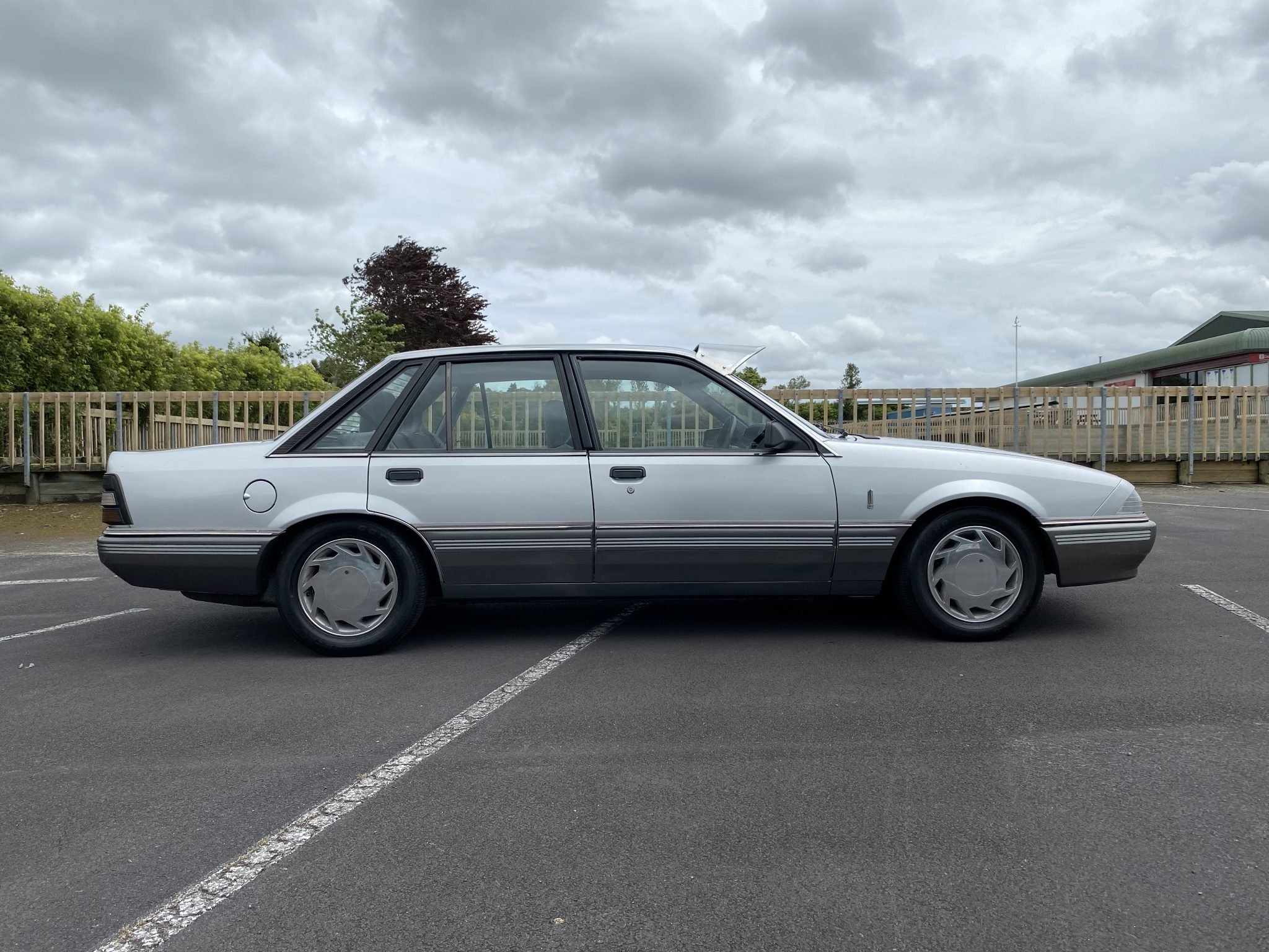  Holden Commodore VL