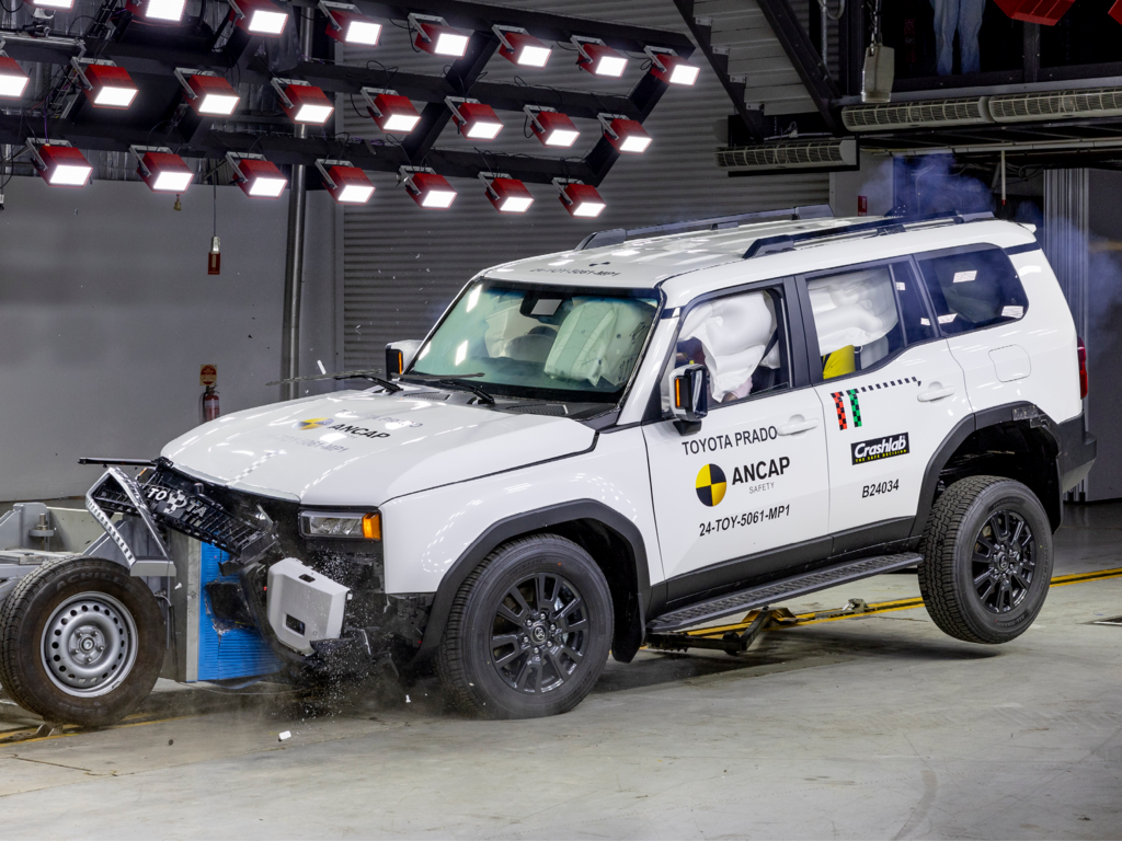 Prado crash test