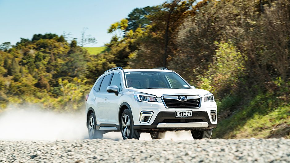 Subaru Forester Premium gravel action