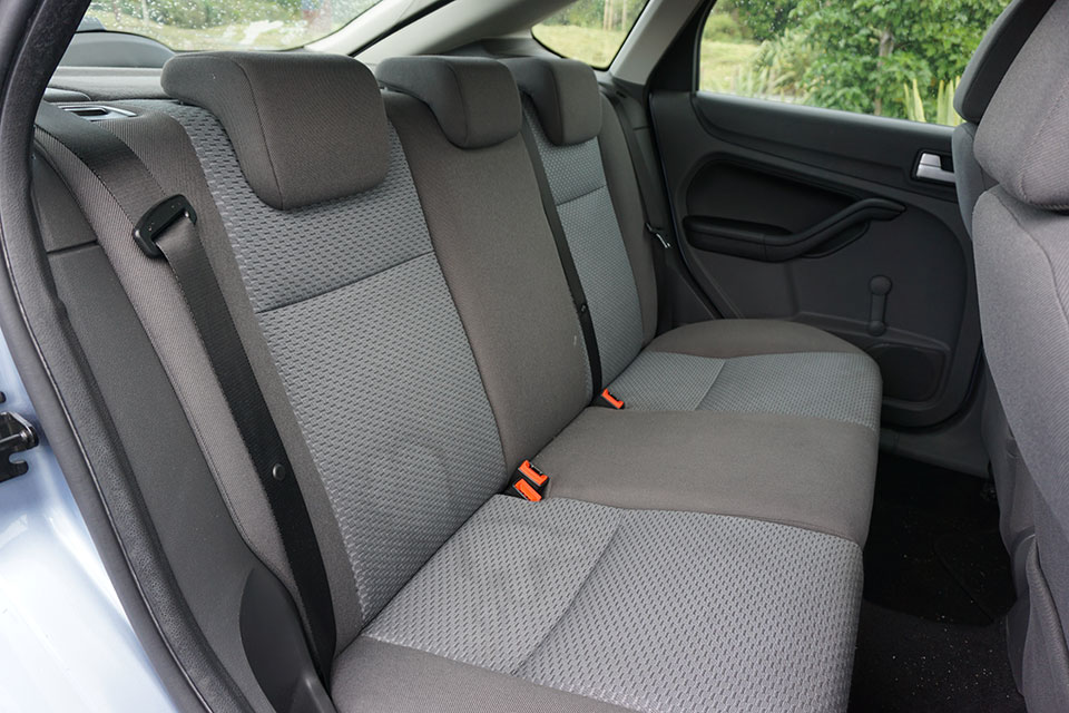 Ford Focus 2007 Back Seats