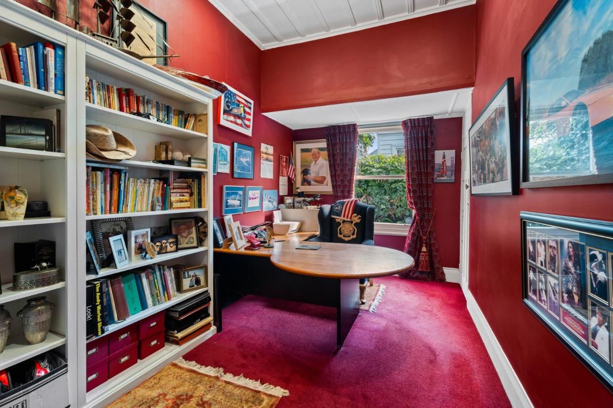 Cosy office