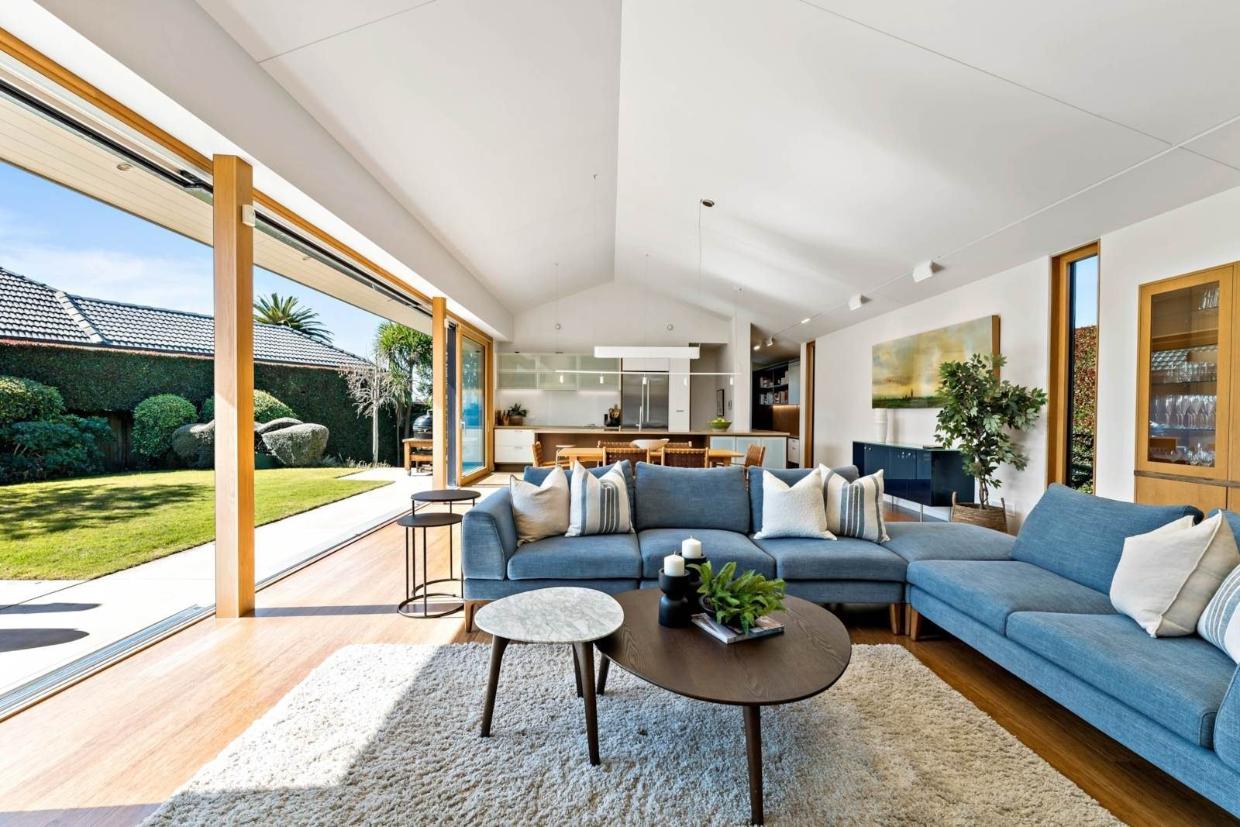 Indoor outdoor flow in Auckland passive house