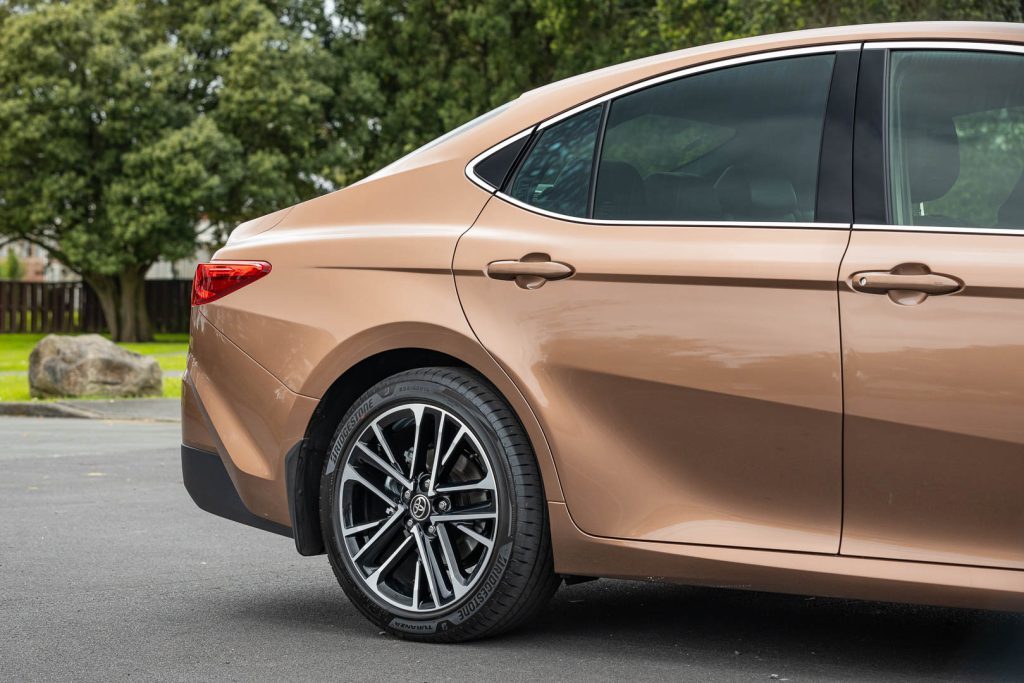 Toyota-Camry-Hybrid-ZR-rear-quarter-detail