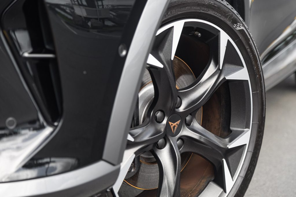 Cupra-Formentor-wheel-closeup