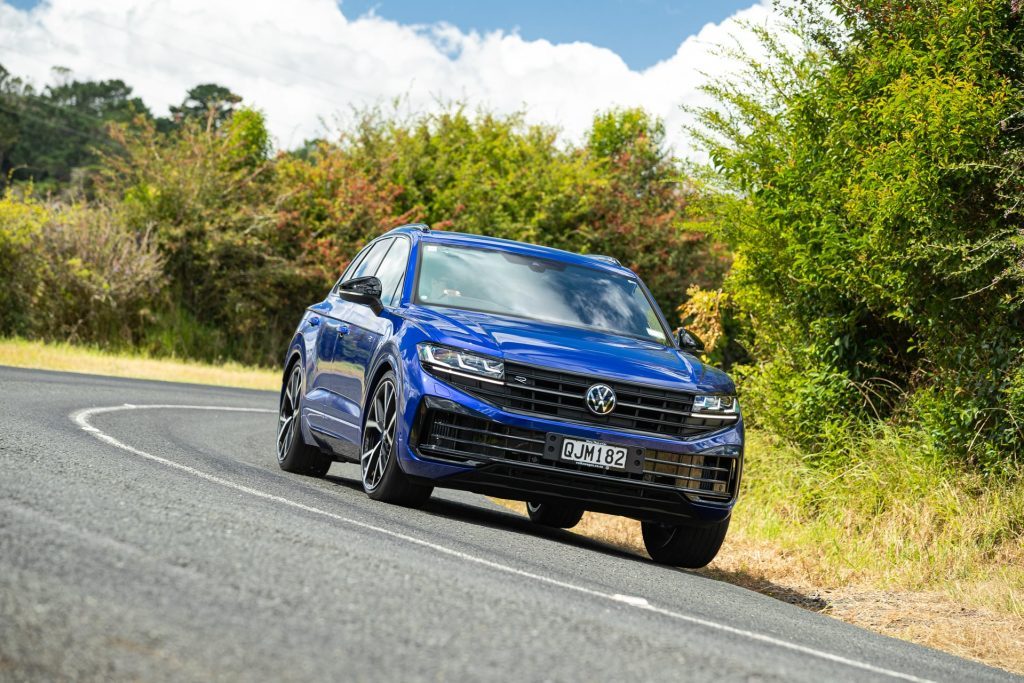 VW Touareg R dynamic cornering shot