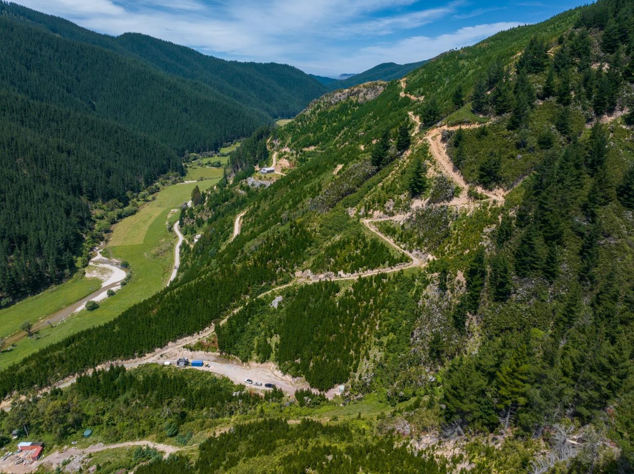 Aerial view of the track to the top cabin.