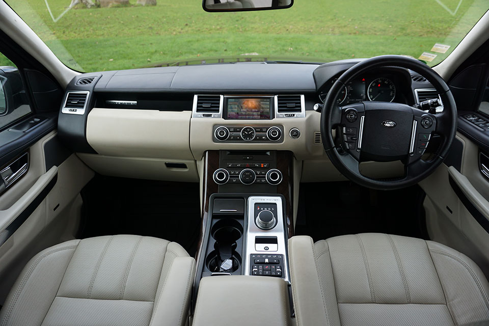 Range Rover 2012 Interior