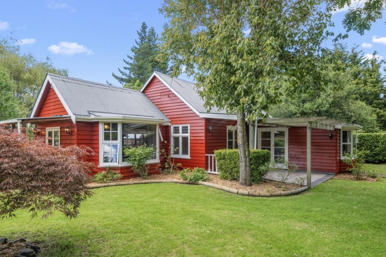 Red cottage built in 1910