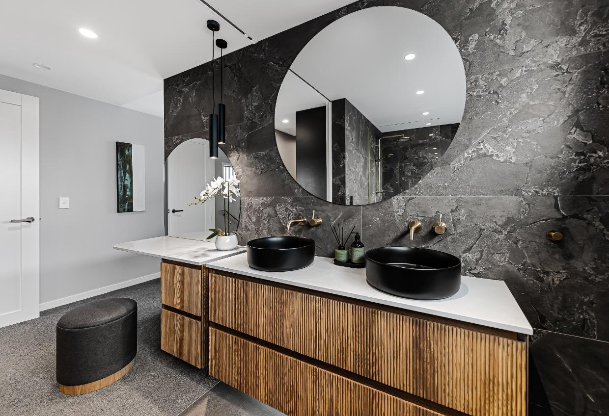 Bathroom vanity unit