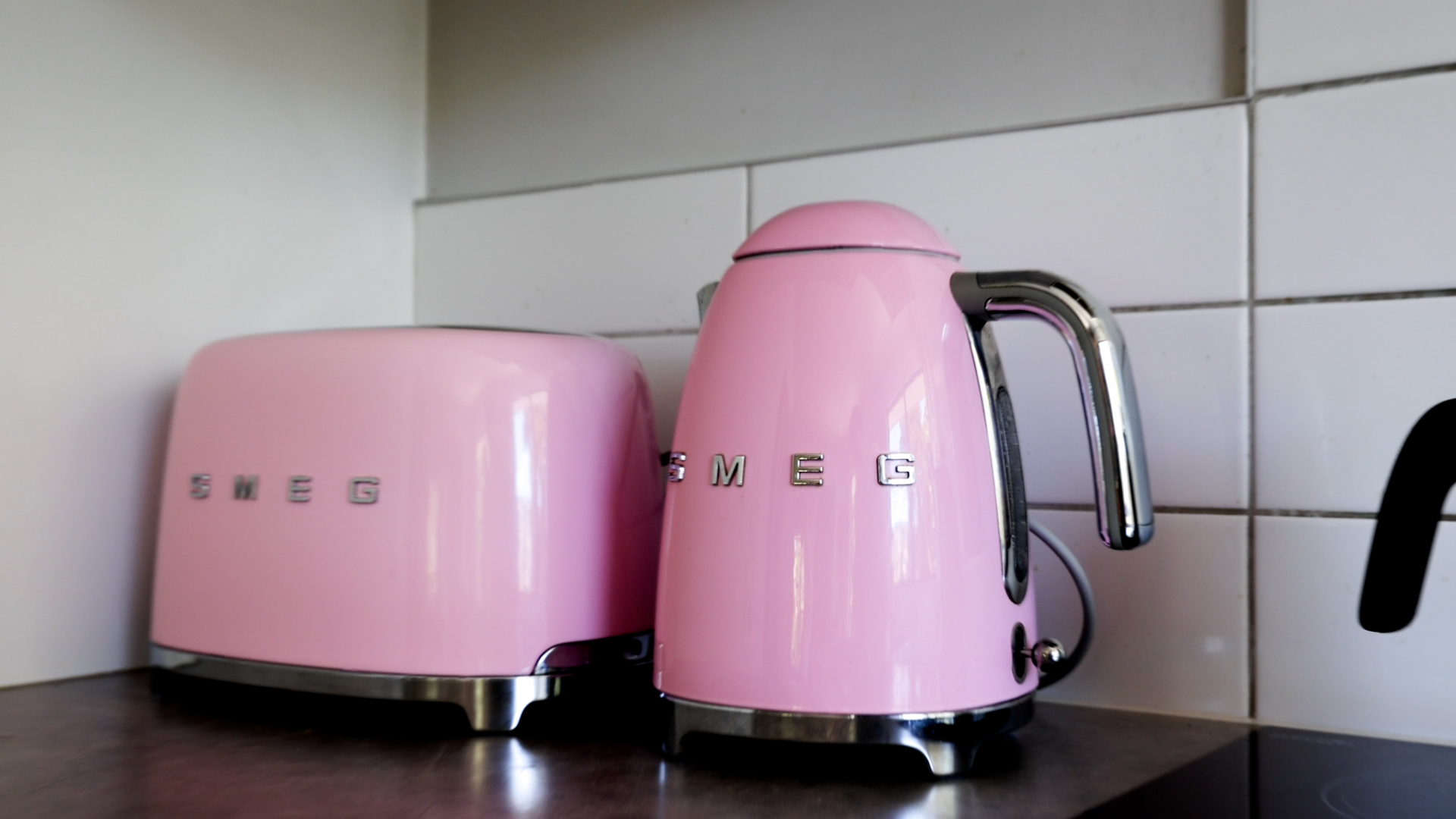 Matching Hot Pink Smeg Toaster and Jug