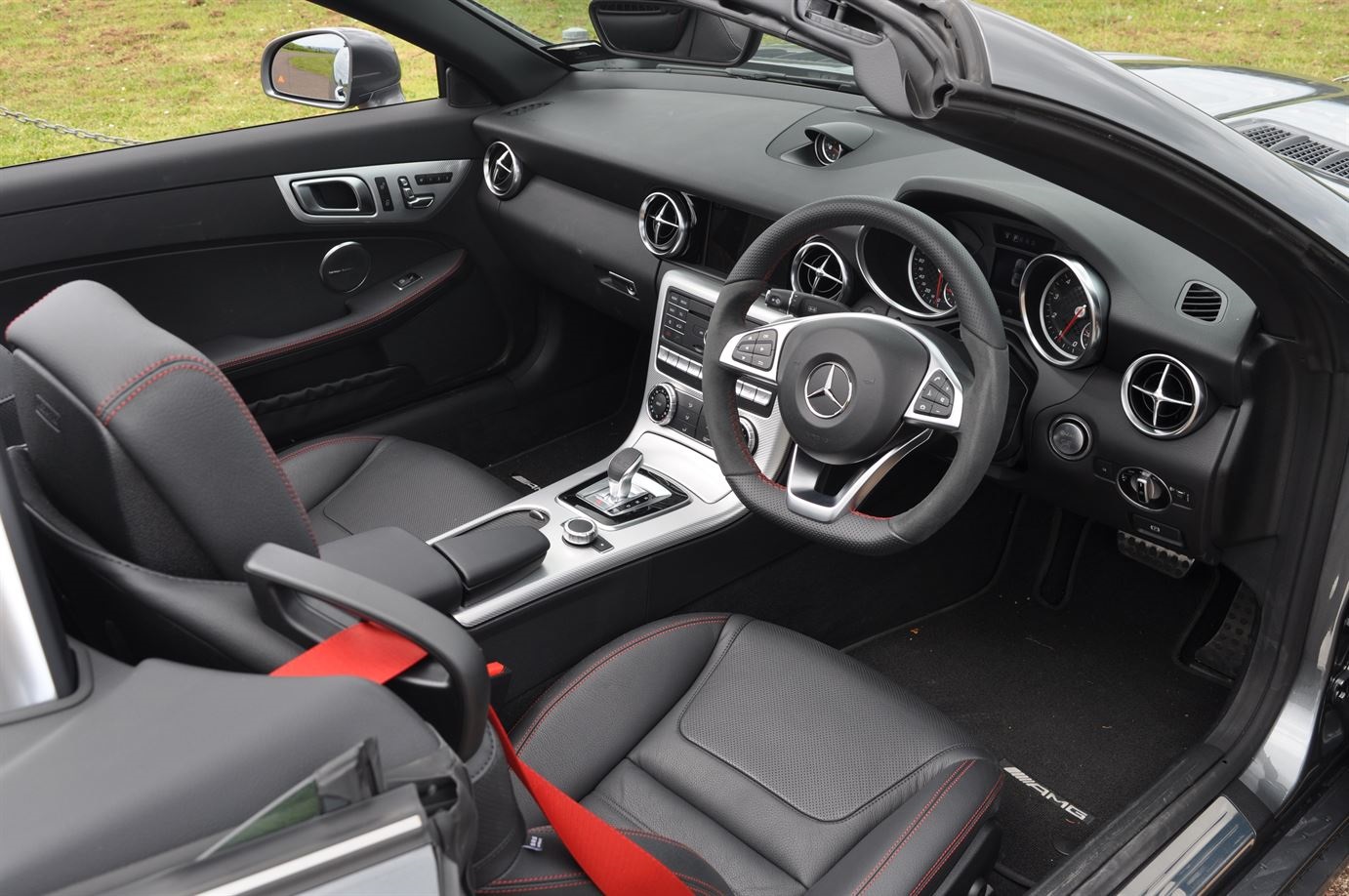 Mercedes SLC 2016 Interior