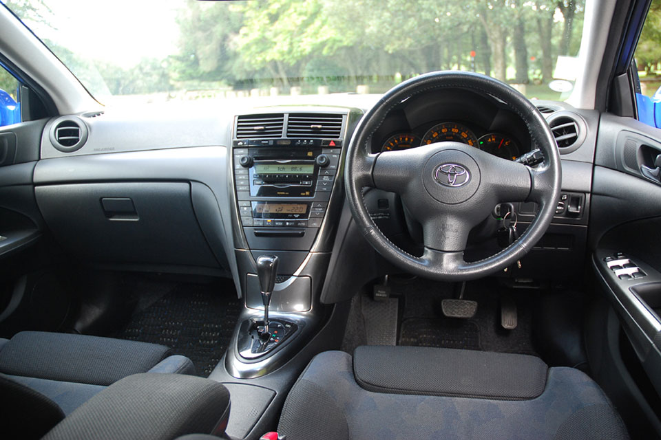 Toyota Caldina 2006 Interior