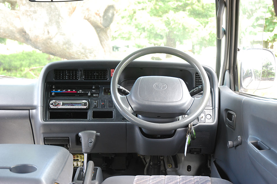 Toyota Hiace 2004 Interior