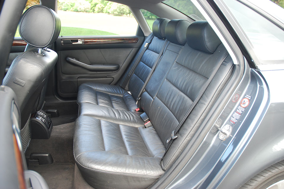 Audi A6 2002 Rear Seats