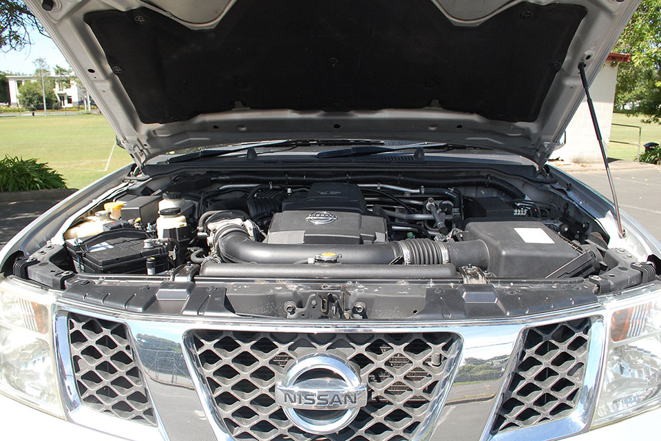 Nissan Pathfinder 2006 Engine