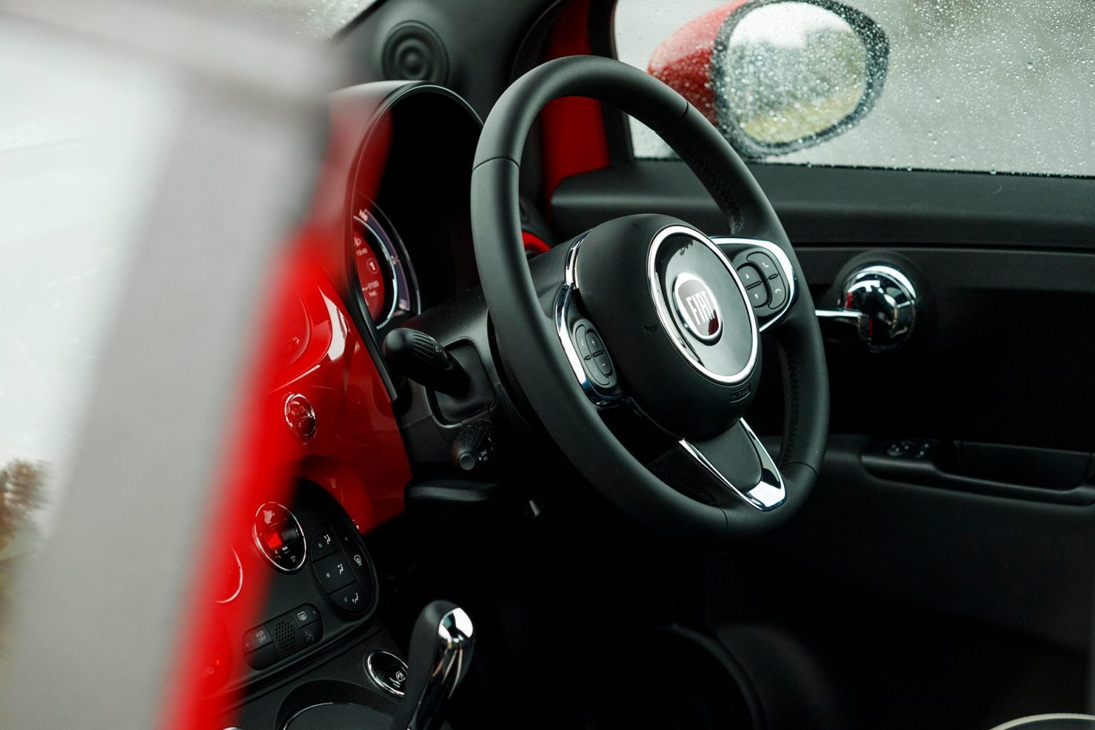 2022 Fiat 500 Dolcevita steering wheel