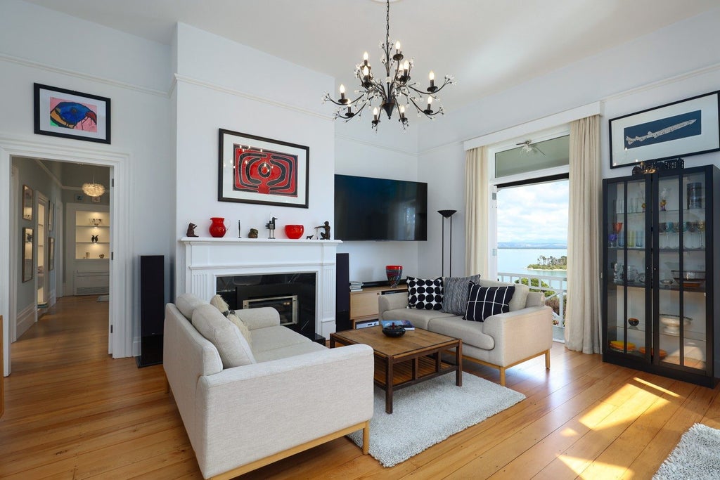 Original ceiling height has been restored in all rooms. 