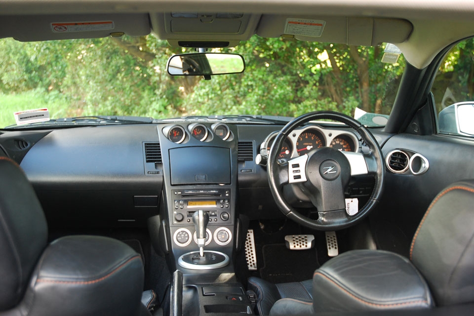 Nissan Fairlady 2004 Interior