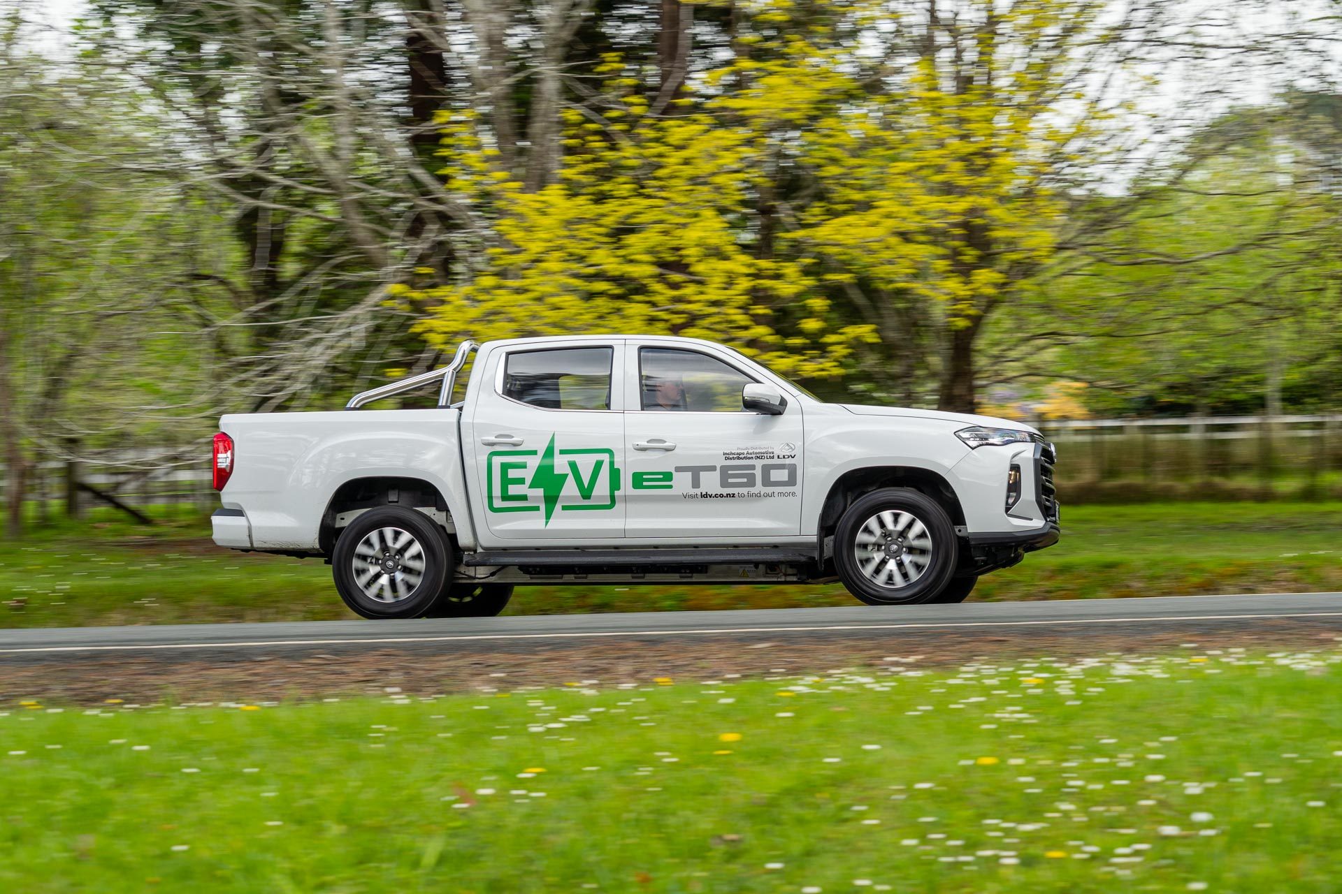 White LDV e-T60 side profile