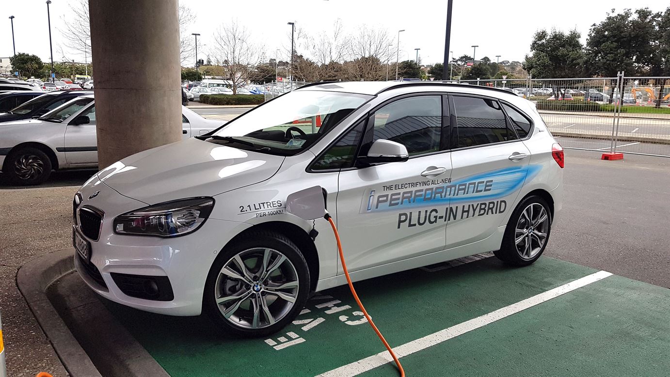 BMW Active Tourer Charge Station