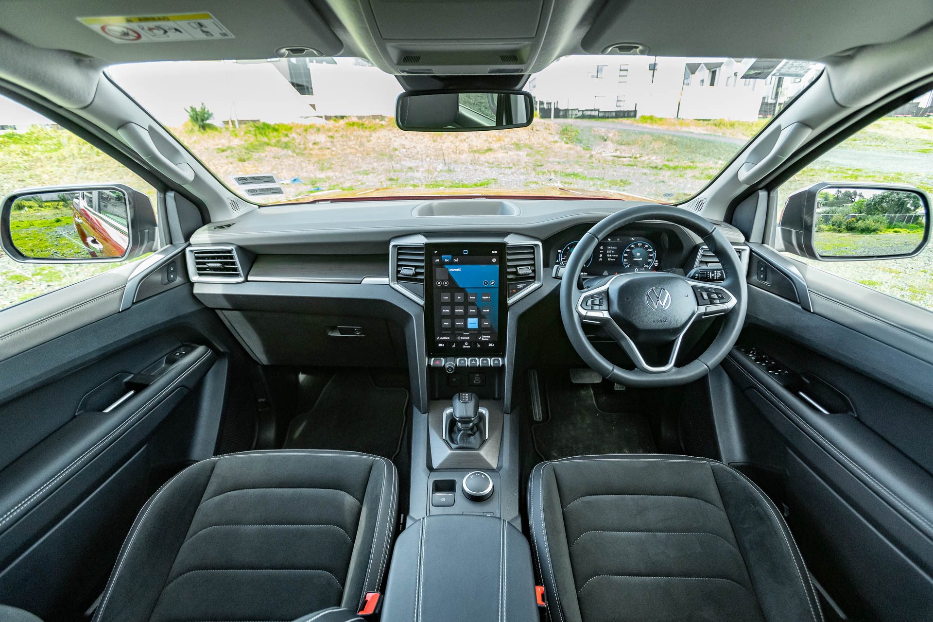 2023 VW Amarok Front interior